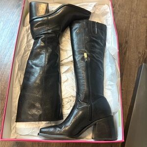 VINCE CAMUTO SANGETI BOOT NARROW CALF 7